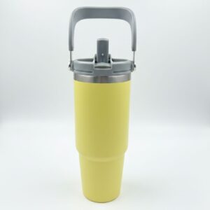 Vaso Térmico Quencher 900ml: Hidratación Inteligente con Estilo